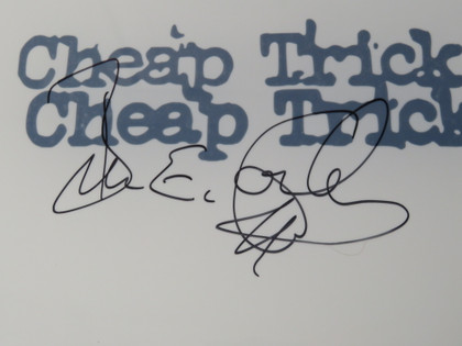 Bun E. Carlos Signed Drumhead AQ12252