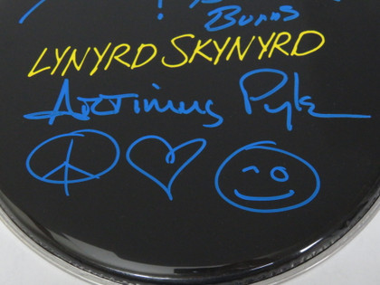 Lynyrd Skynyrd Signed Drumhead RR58897