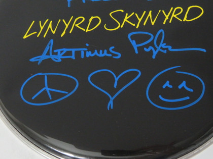 Lynyrd Skynyrd Signed Drumhead RR58900