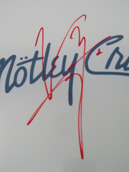 Motley Crue Signed Drumhead WIT698547