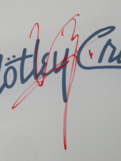 Motley Crue Signed Drumhead WIT698550
