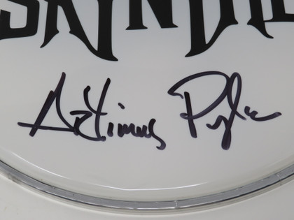 Lynyrd Skynyrd Signed Drumhead LH-WIT838175