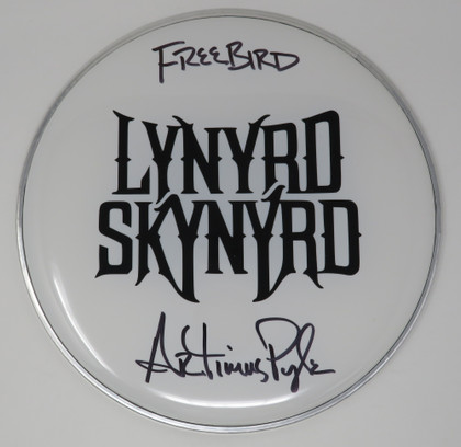 Lynyrd Skynyrd Signed Drumhead LH-WIT838179