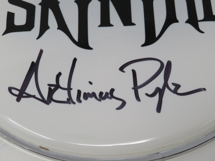 Lynyrd Skynyrd Signed Drumhead LH-WIT838191