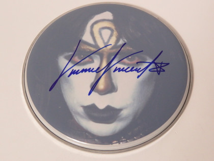 KISS Signed Drumhead DD63554