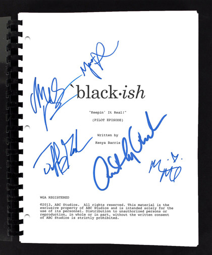 Black-ish Cast (5) Anderson, Shahidi, Martin +2 Signed Movie Script BAS #AC33458