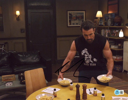 Rob McElhenney It's Always Sunny in Philadelphia Signed 11x14 Photo BAS #BT67843