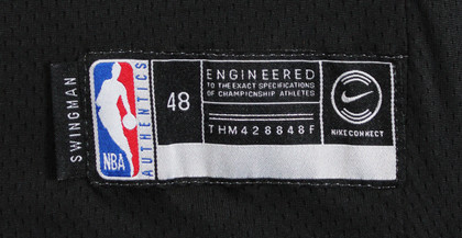 Bulls Zach LaVine Authentic Signed Black Nike Swingman Jersey BAS #BK88788