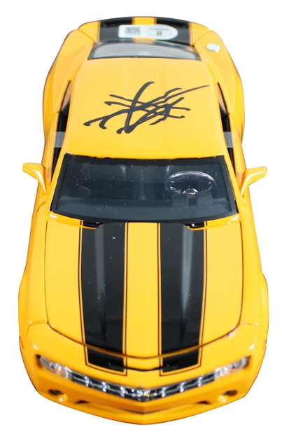 Shia LaBeouf Transformers Signed 2006 Chevrolet Camaro 1:24 Die Cast Car BAS