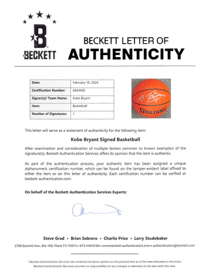 Lakers Kobe Bryant Signed Spalding Official Game Basketball BAS #AE64442