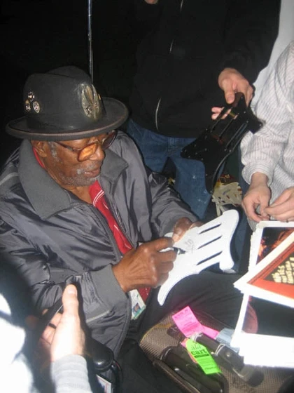 Bo Diddley Signed Custom Graphics 1/1 Photo Guitar ACOA