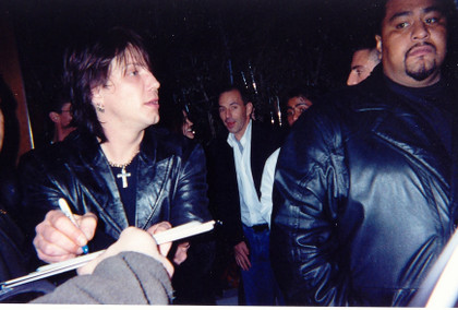 Goo Goo Dolls Johnny Rzeznik Signed 1:1 Graphics Photo Guitar