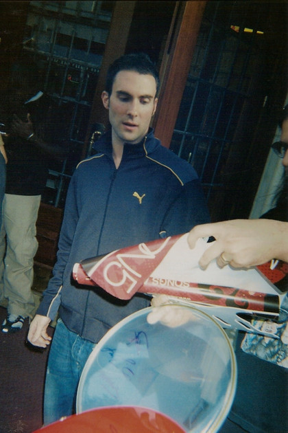 Maroon 5 Signed Adam Levine Autographed Guitar