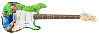 Blake Shelton w No Doubt Gwen Signed Graphics Guitar ACOA