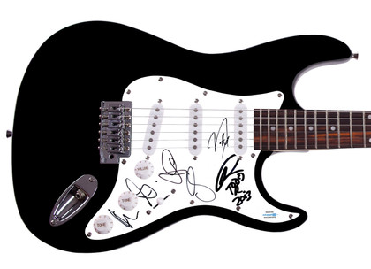 Robert Johnson Tribute Concert Signed Guitar Rundgren Gray Wimbish Reid
