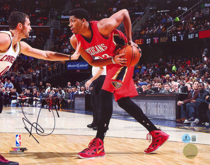 Pelicans Anthony Davis Authentic Signed 11x14 Horizontal Photo BAS #BW89024