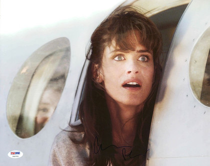 Amanda Peet 2012 Signed Authentic 11X14 Photo Autographed PSA/DNA #Y92753