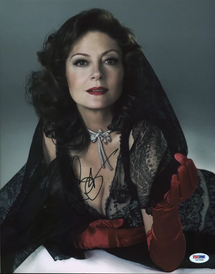 Susan Sarandon Enchanted Authentic Signed 11x14 Photo Autographed PSA #I47608