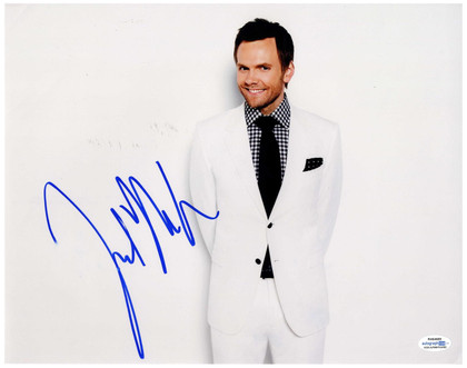 Joel McHale Signed Autographed 11x14 Photo Talk Soup Community ACOA