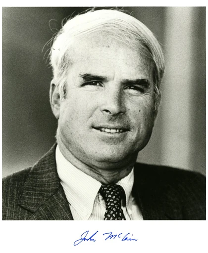 John McCain Signed Autographed 8x10 Photo