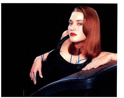 Kate Winslet Signed Autographed 8x10 Photo