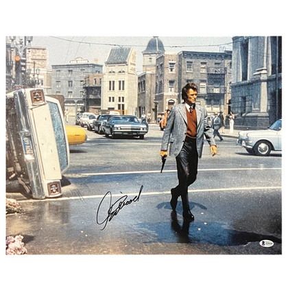 Clint Eastwood Signed Dirty Harry 16x20 Photo (Beckett)