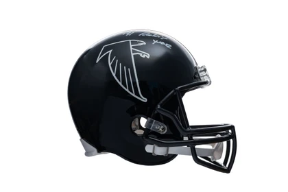 Exclusive Signed Brett Favre Helmet & Poster Bundle