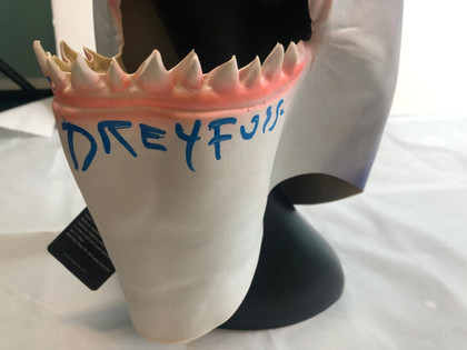 Richard Dreyfuss Signed JAWS Shark Mask w Remarkably Unique Signature! ACOA