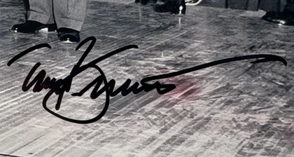 Tony Bennett Signed 8x10 Photo JSA