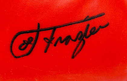 Joe Frazier Signed Everlast Boxing Glove JSA