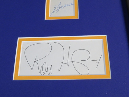 1999-2000 Los Angeles Lakers Team Signed Framed Display