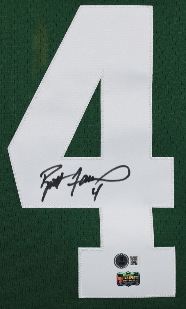 Brett Favre Authentic Signed Green Pro Style Framed Jersey BAS