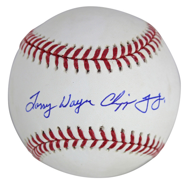 Braves Larry Wayne Chipper Jones Jr. Authentic Signed Oml Baseball