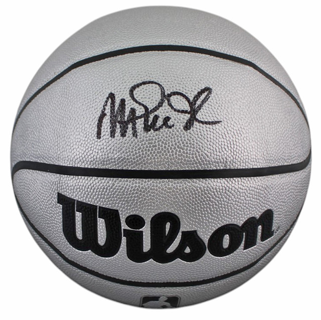 Lakers Shaquille O'Neal Authentic Signed Gold Wilson Basketball