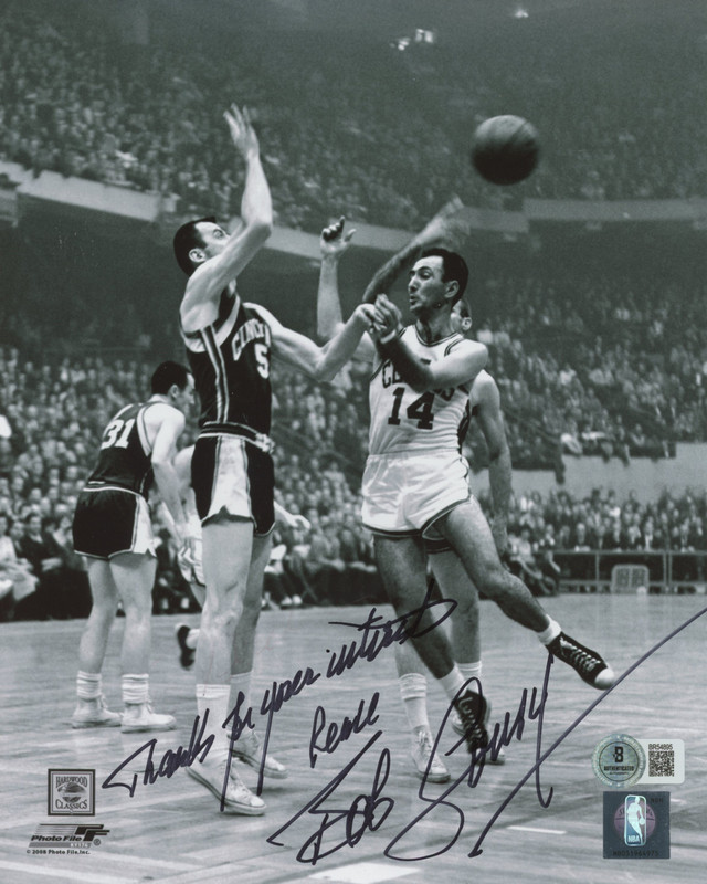 Celtics Kevin Garnett Authentic Signed 16x20 Photo Shooting HOF