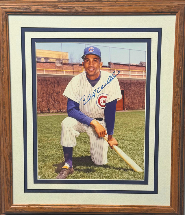 Cubs Billy Williams Signed and Framed Photo Cubs Billy Williams Signed and Framed Photo