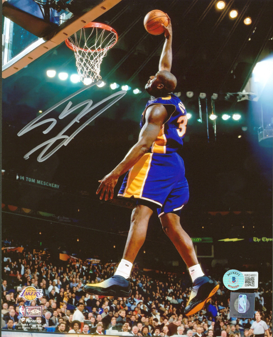 Lakers Shaquille O'Neal Signed 8x10 Vertical Dunk Photo Purple