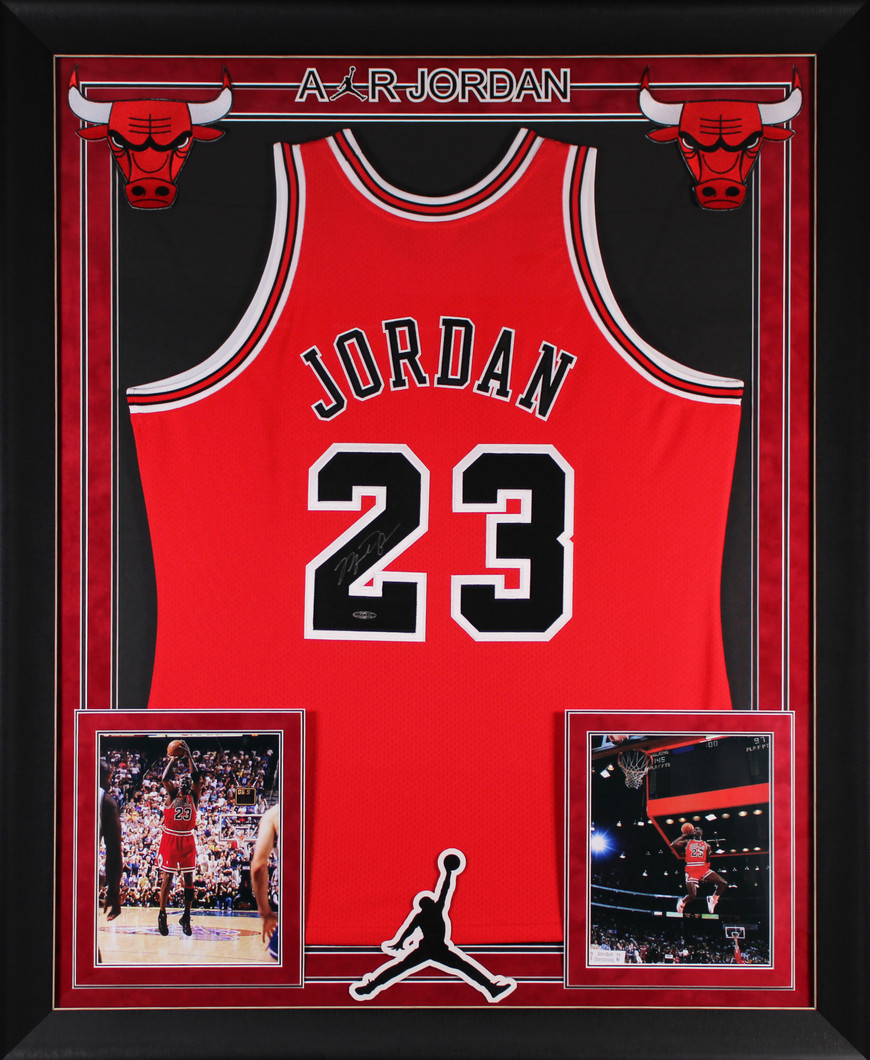 Michael Jordan Signed Red 1995-96 M&N HWC Authentic Framed Jersey