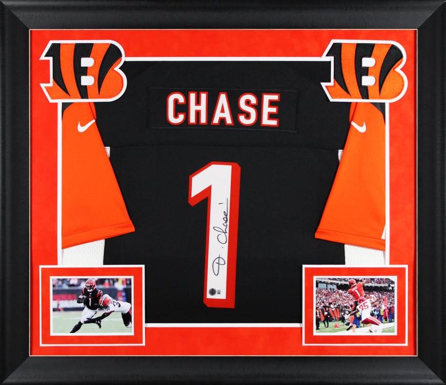 Bengals Ja'Marr Chase Signed Black TB Nike Limited Framed Jersey