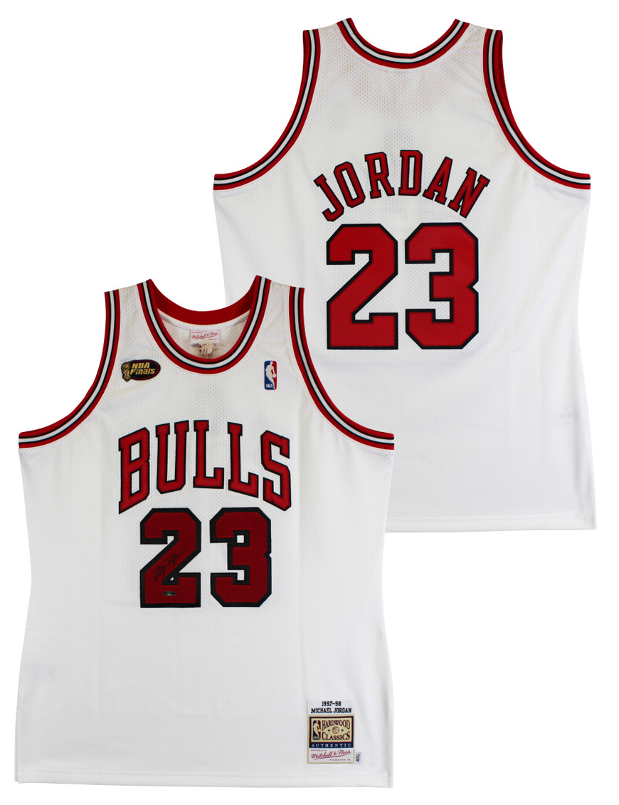希少 白 ナイキ 97-98 ジョーダン JORDAN プロカット ユニフォーム Bulls Michael Jordan Signed 97-98 White Nike HWC Authentic Framed