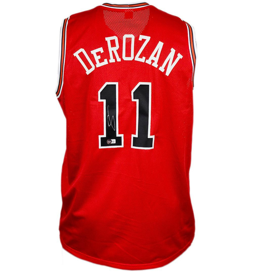 DeMar DeRozan Signed Chicago Red Basketball Jersey (Beckett) -