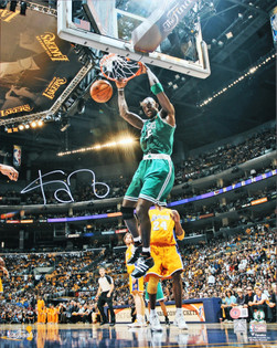 Celtics Kevin Garnett Signed 16x20 Vertical Photo Vs Lakers BAS