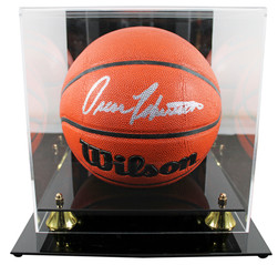 Bucks Oscar Robertson Authentic Signed Wilson Basketball w/ Case BAS