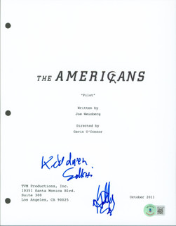 Holly Taylor & Keidrich Sellati Signed The Americans Script Cover BAS # ...