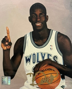 Timberwolves Kevin Garnett Signed Photo and Event Ticket
