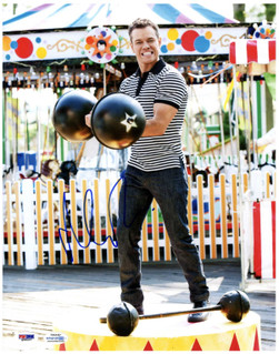 Matt Damon Signed Autographed 11x14 Photo Funny Weights Strong Man