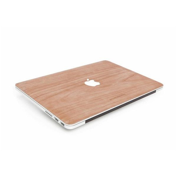 Woodcessories – EcoSkin real wood ultrathin cover for MacBook Pro 15” (USB-C / Thunderbolt 3) - Cherry