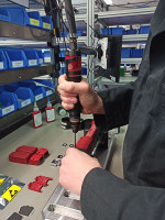 Chicago Pneumatic Straight Shut-Off Clutch Air Screwdriver | CP2824 | 1500 RPM | 0.4 - 1.2 (ft-lbs) Torque Range | 1/4" Hex Drive