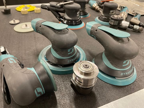 Dynabrade Extreme Sanders | High Horse Power RO/DA Sanders For Metal and Wood