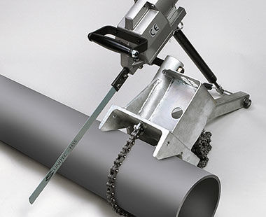 CS Unitec 5 1208 9990 Self Feeding Pipe Clamp for Electric and Hydraulic Hacksaws | 30" OD | Automatic Clamp with Chain Extension